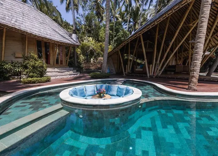 Harmony House, Bamboo House With Pool View *