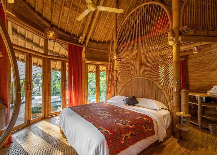 Harmony House, Bamboo House With Pool View *