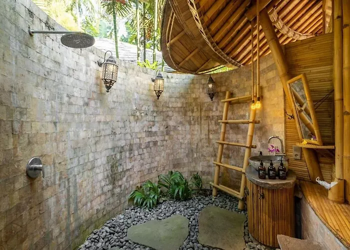 Harmony House, Bamboo House With Pool View *