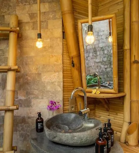 Harmony House, Bamboo House With Pool View Villa