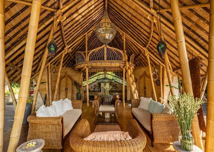 Harmony House, Bamboo House With Pool View Bringkit