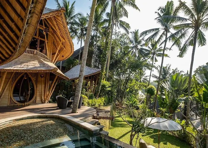 Harmony House, Bamboo House With Pool View